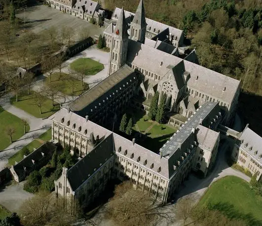 Maredsous : un troisième mandat de Père abbé pour le père Bernard Lorent