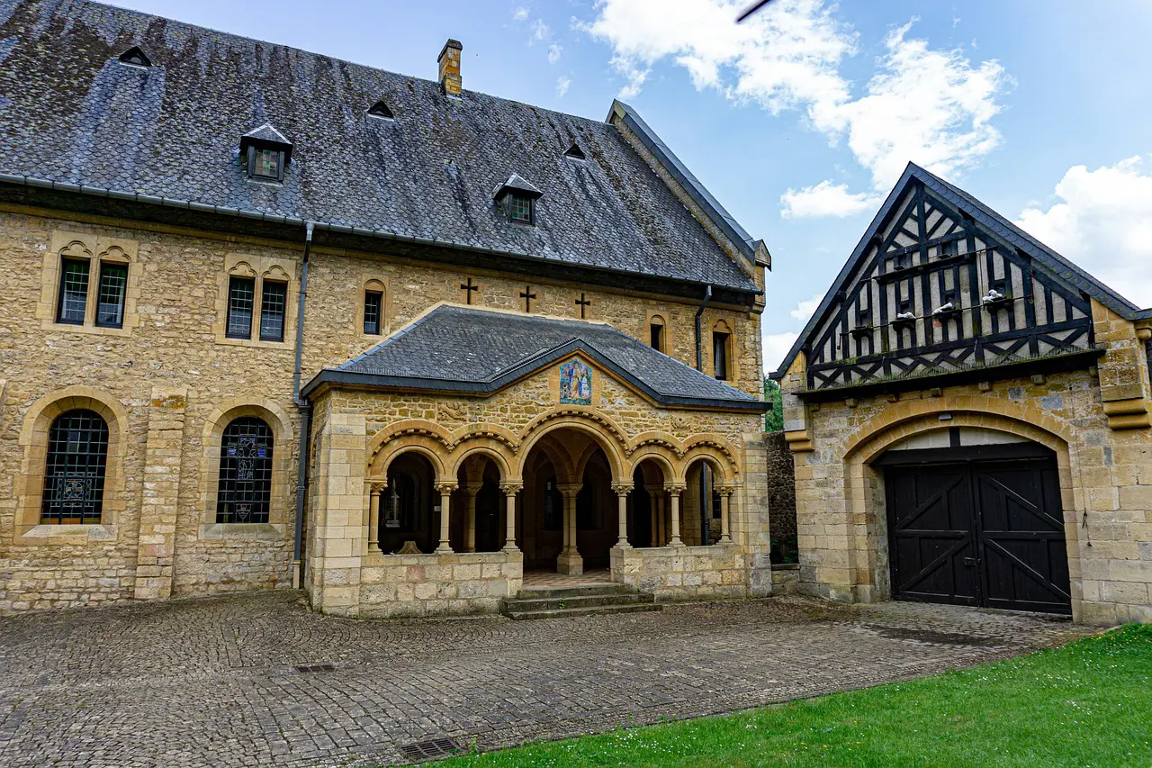 Du 16 au 20 août, participez à Orval Jeunes en Prière