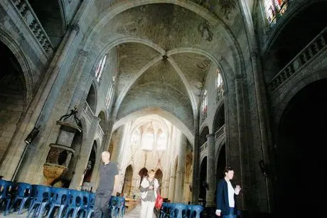 Les voleurs fréquentent aussi les églises !