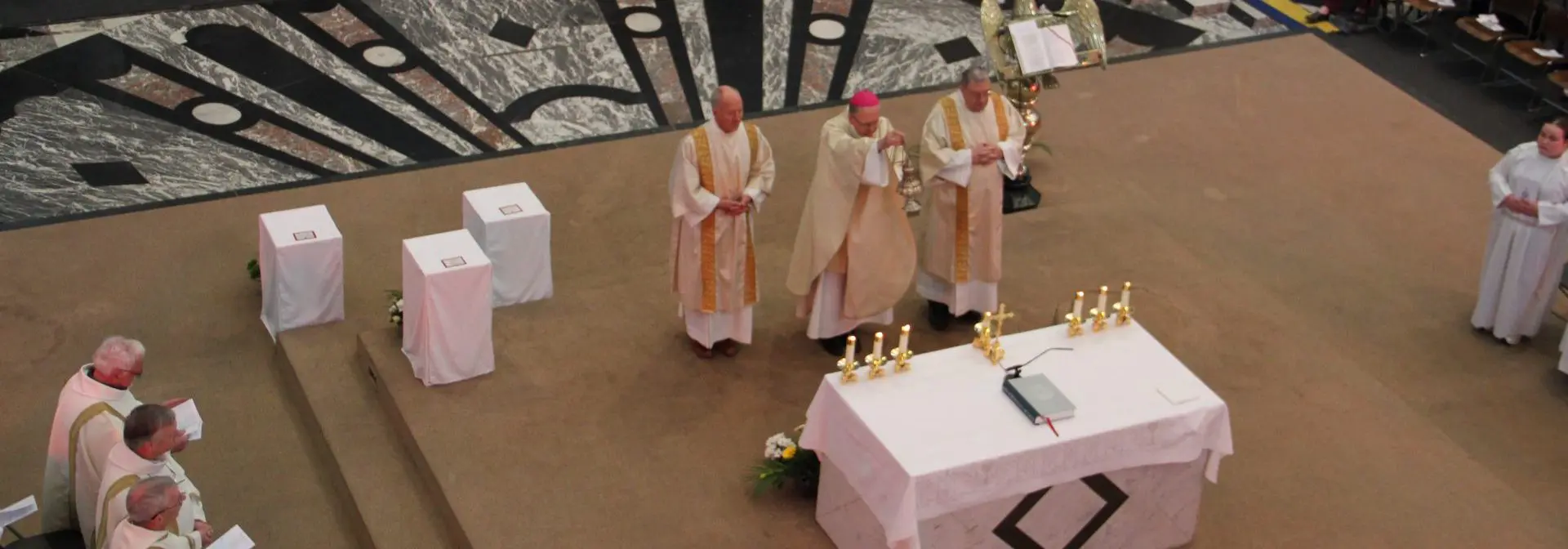 Une dernière messe chrismale pour Mgr Warin ?
