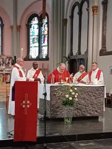 Euchariste Mgr Warin