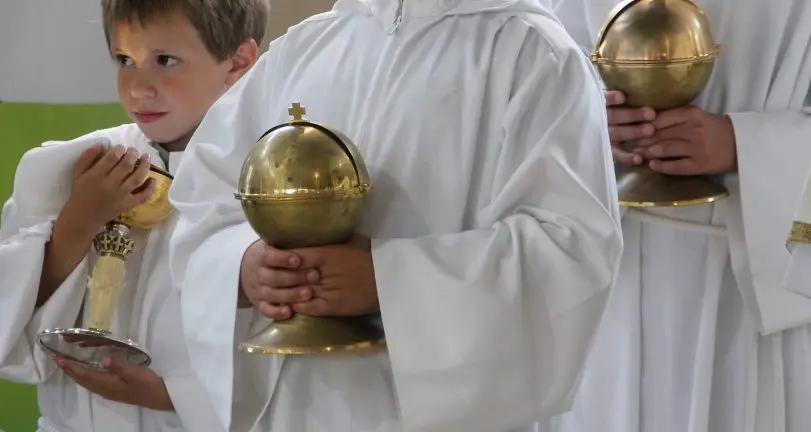 Appel aux acolytes pour la messe au Stade Roi Baudouin avec le pape François