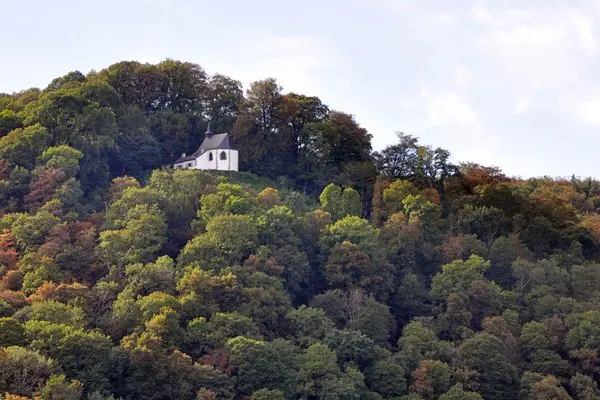 L’Église Saint-Martin de Marcourt et l’ermitage Saint-Thibaut
