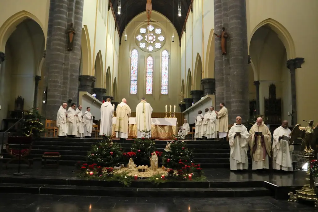 Bénédiction abbatiale pour le nouveau Père Abbé de Maredsous