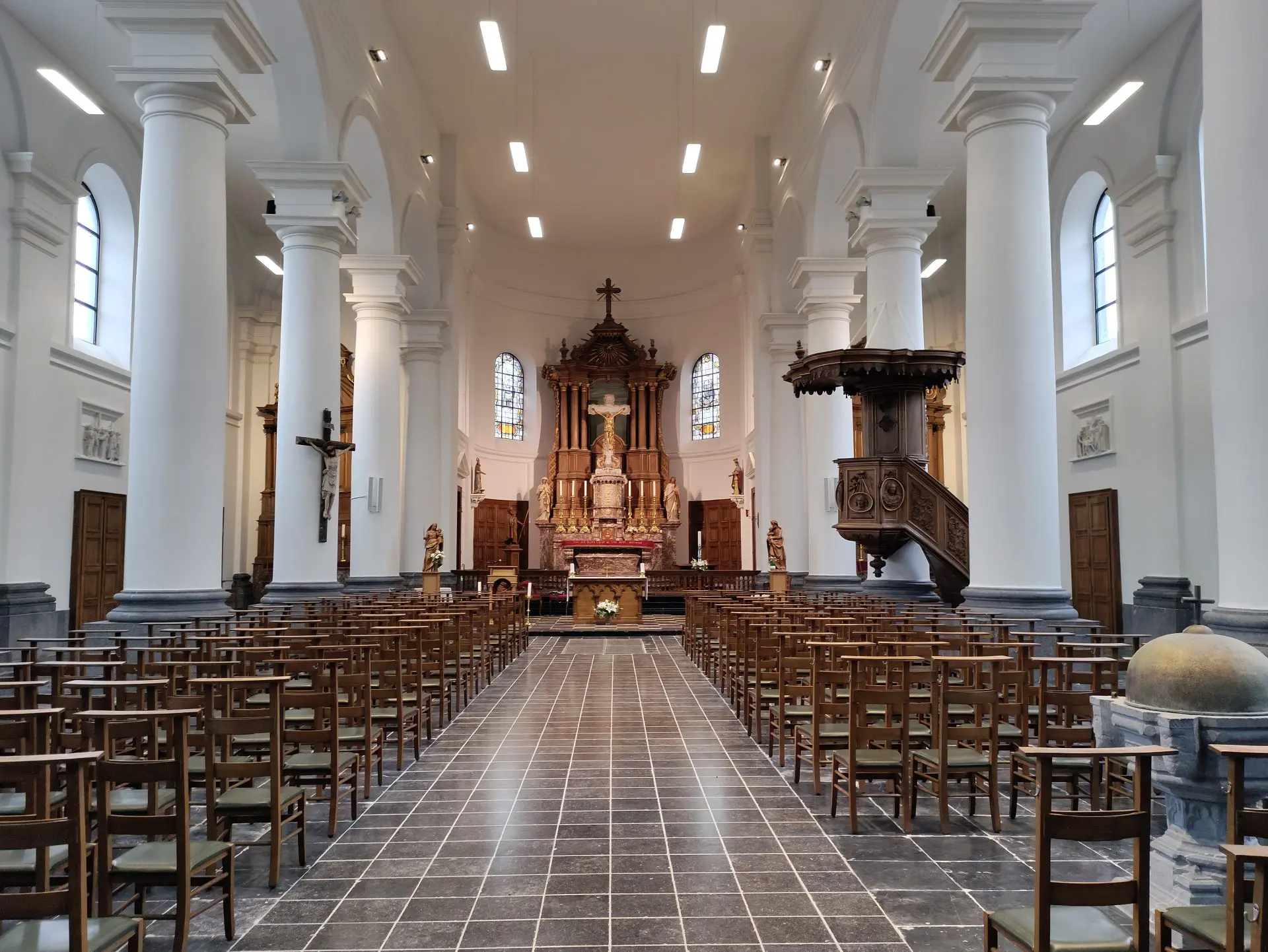 Rapport annuel Église catholique en Belgique : Une église proche des croyants à chaque étape de leur vie dans un paysage paroissial en mutation