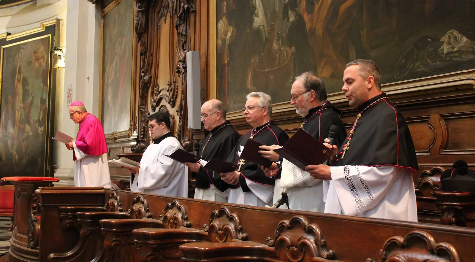Le doyen du Chapitre cathédral de Namur est installé