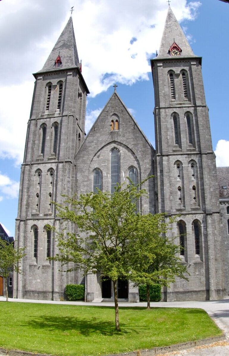 La basilique Saint-Benoît, une visite entre histoire, trésors et avenir