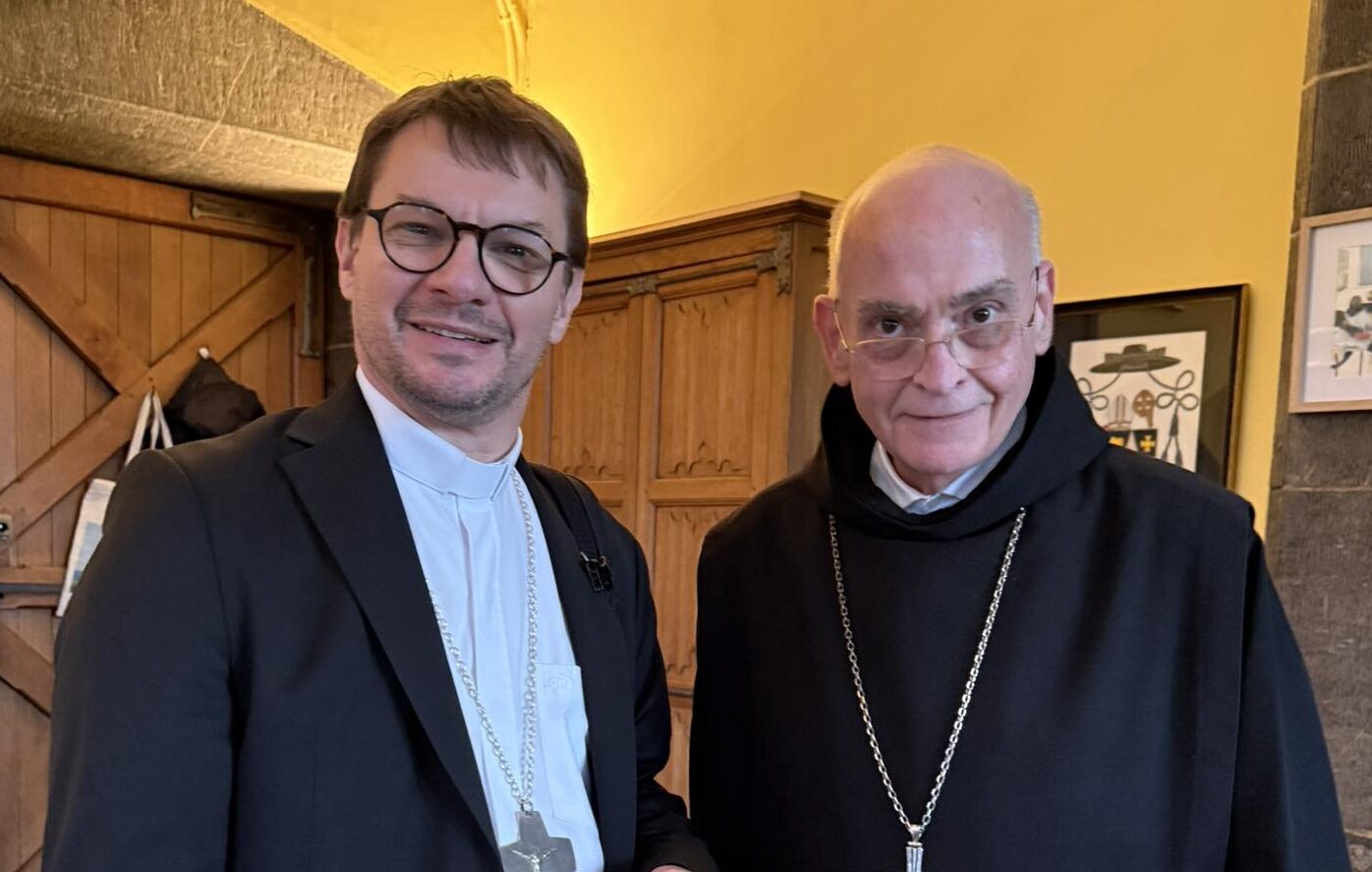 L’évêque de Namur en visite à Maredsous