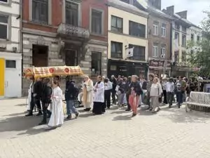 La procession a ensuite gagné la chapelle Notre-Dame du Rempart.