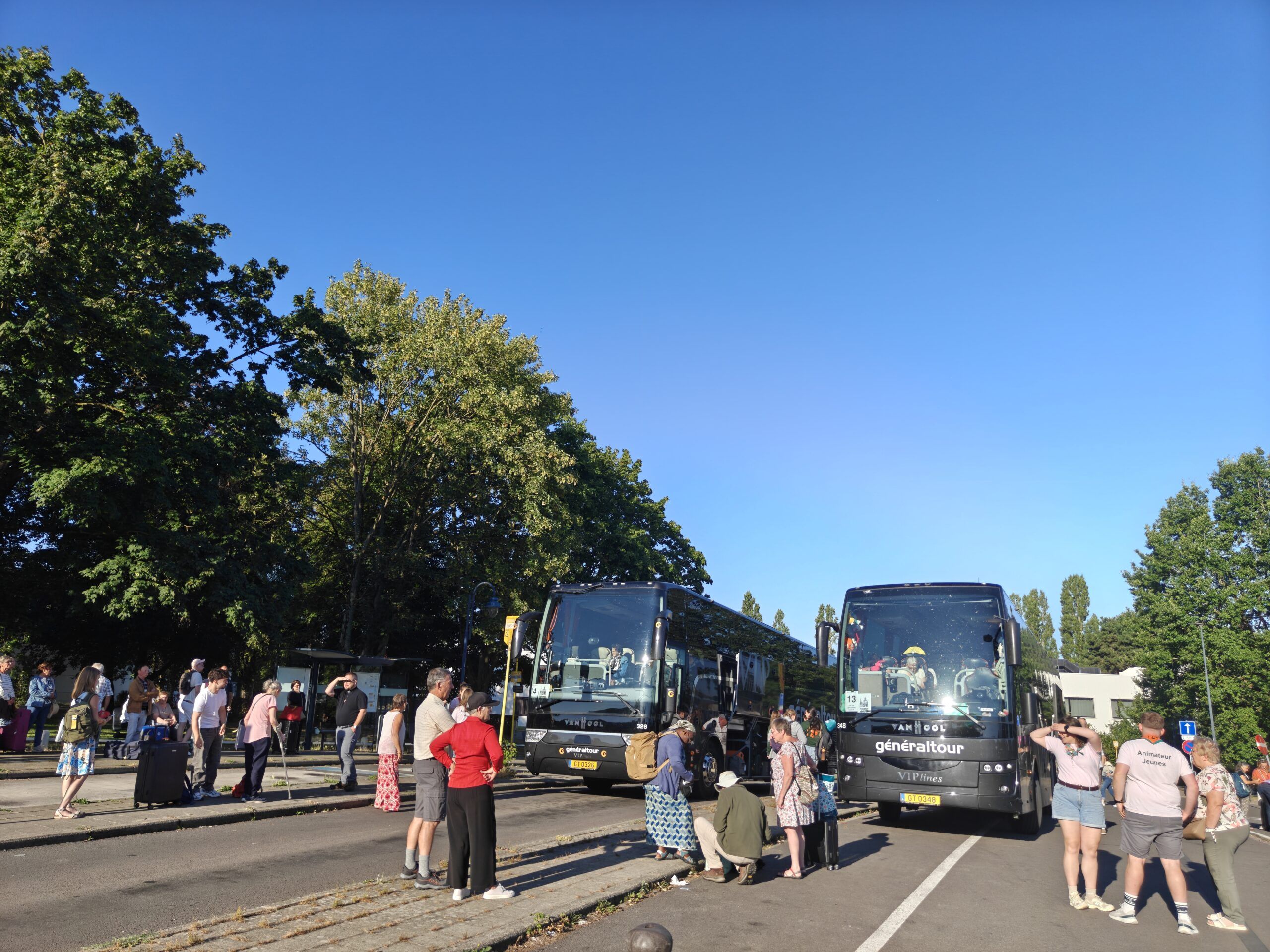 En route vers Lourdes : 170 pèlerins namurois prennent le chemin de la cité mariale