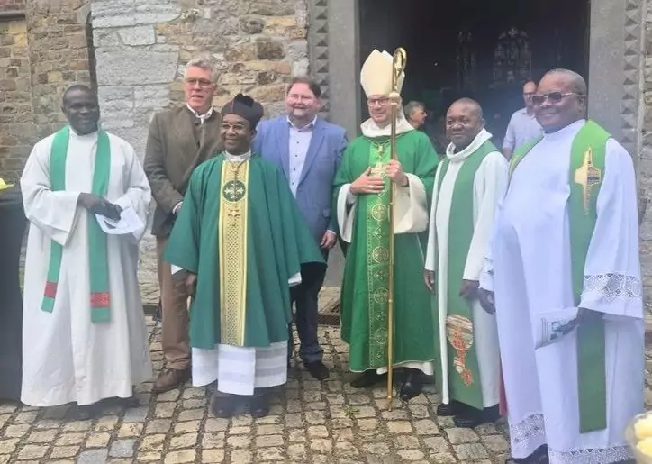 Ré-inauguration de l’église Saint Hilaire à Temploux par Monseigneur Fabien Lejeusne