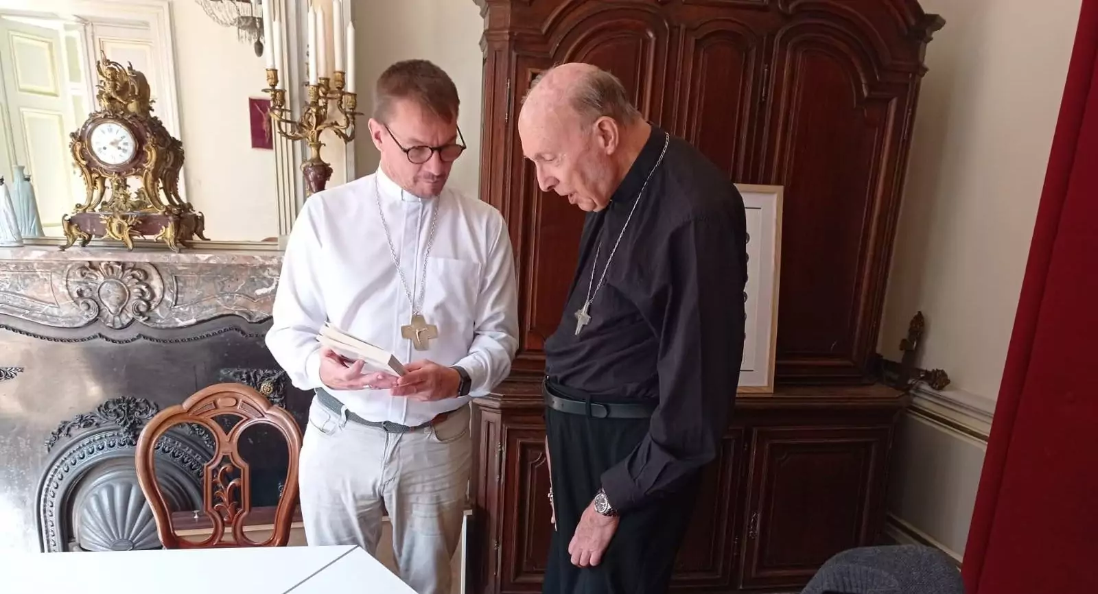 Mgr Léonard de retour à l’évêché