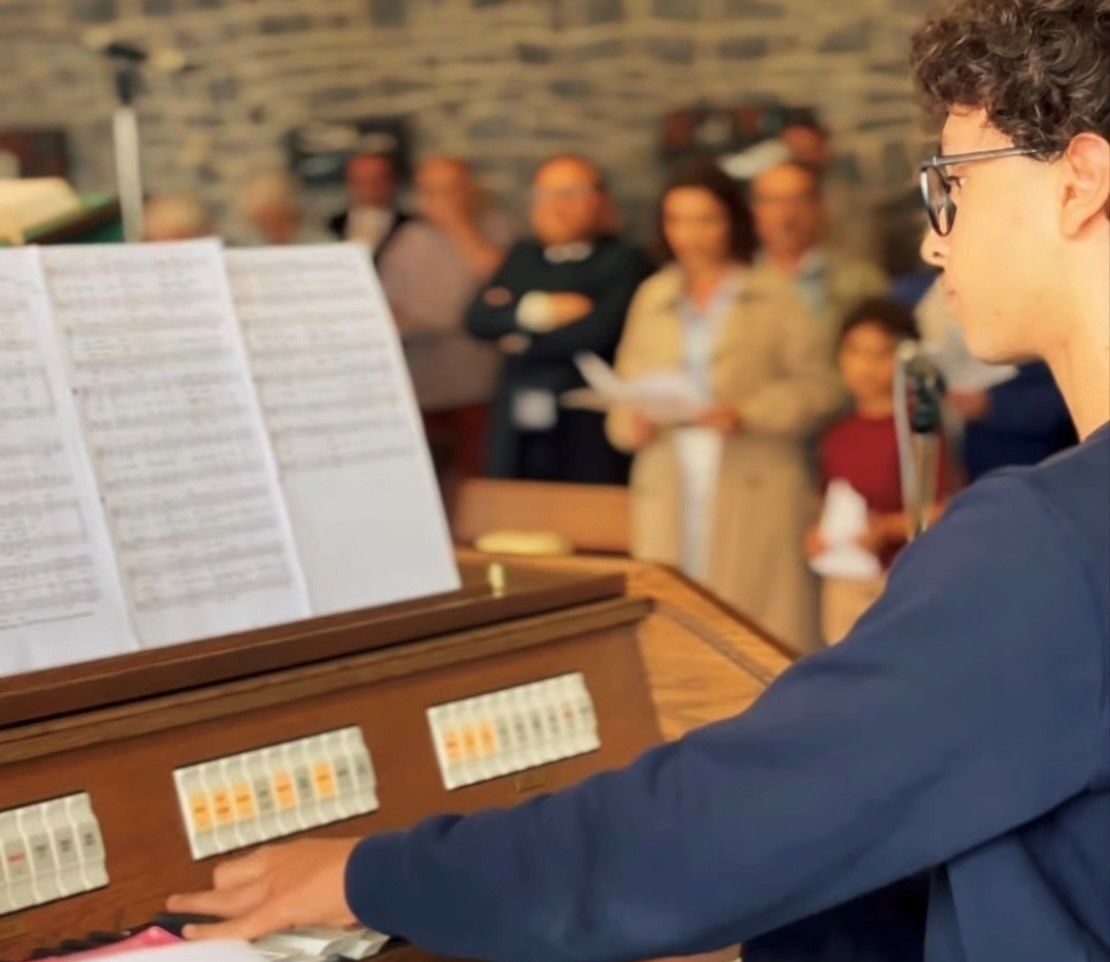 Luca,17 ans : la foi au bout des doigts