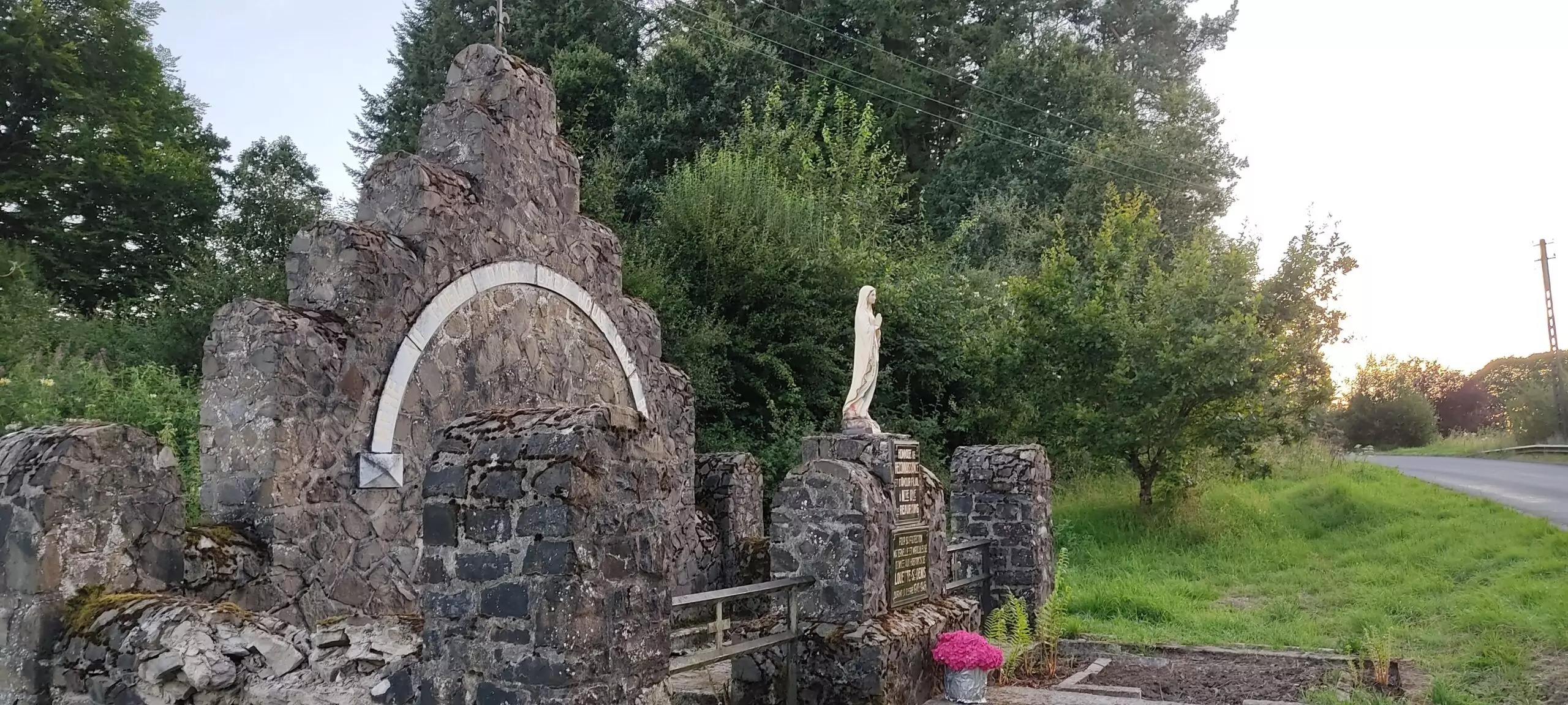Louette-Saint-Denis, le pays des chapelles